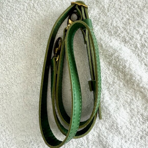 Portland Leather Small Raindrop Crossbody Bag $240 Retail. NWOT. - Picture 9 of 11